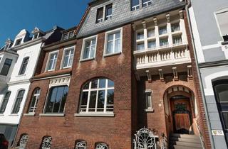 Haus kaufen in 41812 Erkelenz, Herrschaftszeiten. Historischer Familiensitz am Stadtpark.
