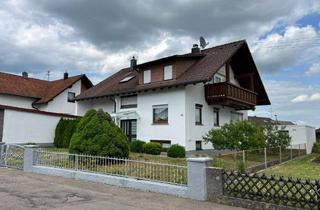 Haus kaufen in 89537 Giengen an der Brenz, gepflegtes Zweifamilienhaus mit 3 Garagen in Giengen-Burgberg zu verkaufen.