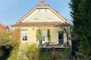 Villa kaufen in 32756 Detmold, Stadtvilla mit herrlichem Garten