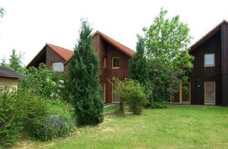 Haus mieten in Hässelrehm 17, 29399 Wahrenholz, Reihenendhaus m. Garten u. Terrasse, modernisiert, neue energieeffiziente Therme