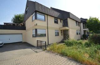Doppelhaushälfte kaufen in 73525 Schwäbisch Gmünd, 2-Familien-Doppelhaushälfte mit ausgebautem Dachgeschoss in ruhiger Wohnlage