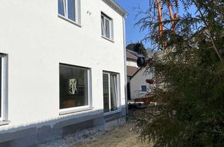 Haus kaufen in Beck-Von-Peccoz-Siedlung 16, 84072 Au in der Hallertau, GIS IMMOBILIEN - Neubau-DHH in ruhiger, familienfreundlicher Wohnlage!