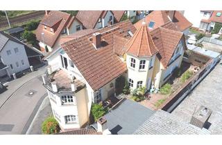 Haus kaufen in 63110 Rodgau, Repräsentatives Wohn- und Geschäftshaus mit großer Dachterrasse und Nebengebäude