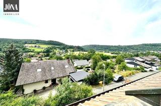 Wohnung kaufen in 95361 Ködnitz, Unverbaubarer Panoramablick!Großzügige 4-Zimmer-Wohnung im Dachgeschoss vor den Toren Kulmbachs