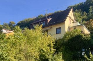 Anlageobjekt in 69118 Ziegelhausen, 5 Prozent Mietrendiete! 3-Familienhaus in toller Lage von Ziegelhausen mit unverbaubarem Blick