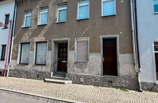 Haus kaufen in Lößnitzer Str. 13, 09350 Lichtenstein/Sachsen, Stadthaus zum Um- und Ausbau