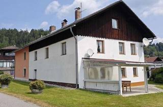 Haus kaufen in 94518 Spiegelau, 2 Häuser (gepflegtes Doppelhaus mit insgesamt 3 Wohnungen) in Spiegelau-Ortsteil zum Preis von einem