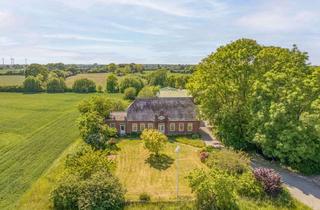 Haus kaufen in 24395 Kronsgaard, Historischer Resthof nur 5 Minuten vom Ostseestrand entfernt