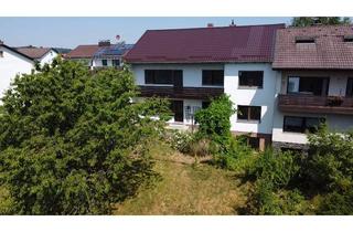 Haus kaufen in 85560 Ebersberg, Sonniges Zweifamilienhaus mit zwei 4-Zimmerwohnungen und ausbaufähigem DG auf schönem Grundstück