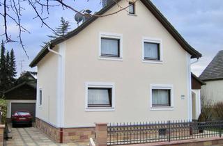 Haus kaufen in Bruchenbrücker Weg, 61206 Wöllstadt, Attraktives Zweifamilienhaus von privat in Wöllstadt