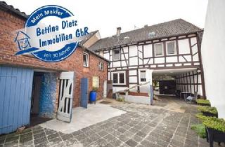 Einfamilienhaus kaufen in 64850 Schaafheim, DIETZ: 1-2 Familienhaus mit großer Scheune und Nebengebäude!!