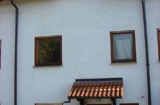 Reihenhaus kaufen in 75181 Eutingen, PF-Eutingen; Sofort beziehbares, geräumiges Reihenhaus mit 2 Garagen in guter Ortslage!