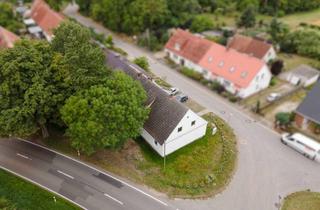 Mehrfamilienhaus kaufen in 17094 Teschendorf, Provisionsfrei - Flexible Nutzungsmöglichkeiten: Frisch renoviertes Mehrfamilienhaus