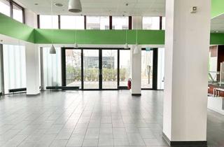 Gewerbeimmobilie mieten in Karlstraße, 90552 Röthenbach, Fläche für Einzelhandel mit Außenterrasse 70 m², Verkaufs-Theke vorhanden