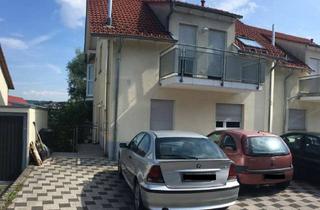 Wohnung kaufen in 73066 Uhingen, Riesige 5,5-Zimmer-Wohnung mit zwei Balkonen und einem Wintergarten