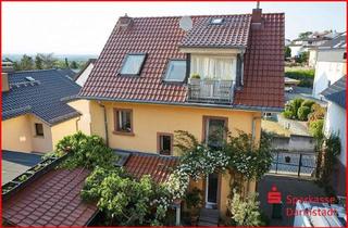 Einfamilienhaus kaufen in 64342 Seeheim-Jugenheim, Stilvolles Einfamilienhaus mit auffallend hochwertig ausgebauter Scheune