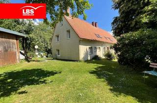 Mehrfamilienhaus kaufen in 32694 Dörentrup, Mehrfamilienhaus mit zusätzlichem Baugrundstück in ruhigem Umfeld...