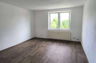 Wohnung mieten in Zum Schlosspark 27, 04769 Naundorf, Renovierte 3-Zi-Wohnung in ruhiger Lage mit Stellplatz