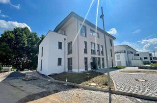 Wohnung kaufen in Angergasse, 63512 Hainburg, Main. Modern. Mein Zuhause. – Stilvolle Wohnung mit Dachterrasse (ETW 3.5)