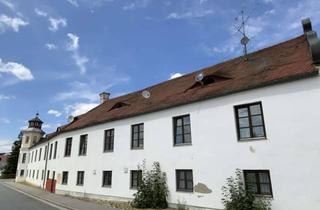 Haus kaufen in 84187 Weng, Mächtige Schlossanlage mit 14 Wohneinheiten zwischen Landshut und Dingolfing.
