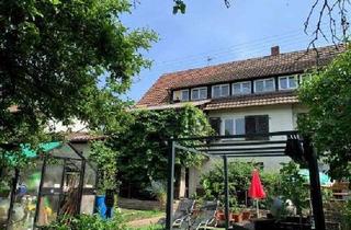 Haus kaufen in 73479 Ellwangen, Viel Raum für kleines Geld -die Challenge für Selbermacher: 8 Zi.-EFH (ü. 190 m²) Ellw. Südlage