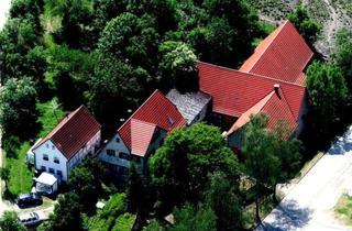 Einfamilienhaus kaufen in 91605 Gallmersgarten, Provisionsfrei für den Käufer / perfekt für Tierliebhaber, Kreative und Individualisten