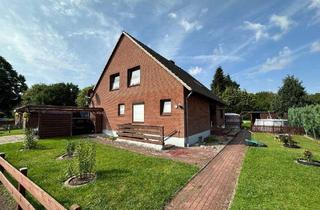 Haus kaufen in Sehden 2b, 24321 Panker, Vermietetes Zweifamilienhaus in Darry