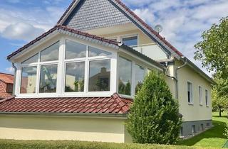 Haus kaufen in 37136 Seeburg, Zweifamilienhaus mit herrlichem Garten - Bernshausen