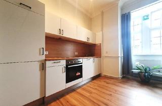 Immobilie mieten in Schloßalle 14, 59597 Erwitte, Design Living Suite Select im historischen Wasserschloss - ein einzigartiges Highlight in Westfalen