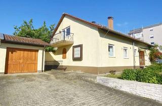 Haus kaufen in 88630 Pfullendorf, großzügiges, freistehendes Zweifamilienhaus mit großem Gartengrundstück
