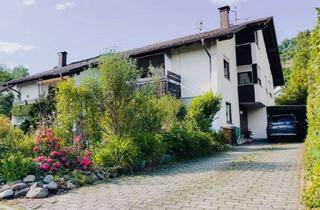 Wohnung kaufen in 88633 Heiligenberg, Charmante 3-Zimmerwohnung inDoppelhaushälfte m. Garten im malerischen Heiligenberg-Steigen