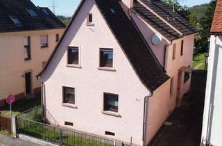 Haus kaufen in 63791 Karlstein, 1-2-Familienhaus mit Garage und großem Grundstück in ruhiger Lage von Karlstein-Großwelzheim