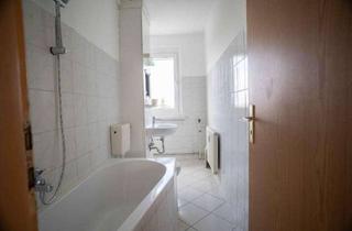 Wohnung mieten in Robert-Schulz-Ring 52, 17291 Prenzlau, Die nehm‘ ich! 3-Raum-Wohnung mit Balkon!