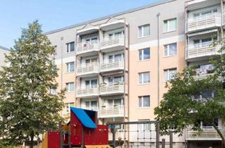 Wohnung mieten in Scadoer Straße 20, 02977 Hoyerswerda, 3-Raum-Wohnung mit Balkon im WK8