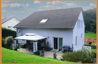 Haus kaufen in 77787 Nordrach, Neuwertiges 3-Familien-Wohnhaus mit phantastischem Ausblick in beliebter Wohnlage zu verkaufen !