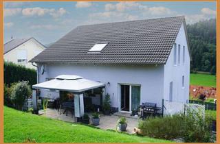 Haus kaufen in 77787 Nordrach, Neuwertiges 3-Familien-Wohnhaus mit phantastischem Ausblick in beliebter Wohnlage zu verkaufen !