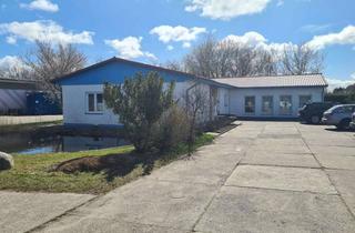 Gewerbeimmobilie kaufen in 18356 Barth, Faktor 6,5%! Grundstücke bebaut mit Bürogebäude, Halle/Werkstatt/Wohnung, Carports und Freiflächen