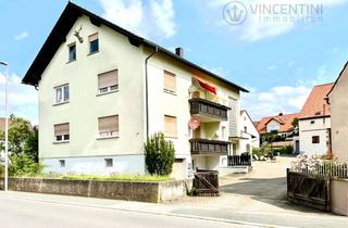 Haus kaufen in 96135 Stegaurach, Zweifamilienhaus im Herzen von Stegaurach mit Ausbaupotential