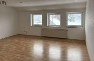 Wohnung kaufen in Hinterstraße, 37412 Herzberg am Harz, Freie Dachgeschosswohnung mit Dachboden zum Ausbau und Carport in ruhiger Lage.