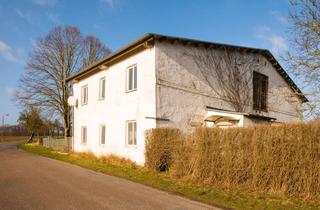 Einfamilienhaus kaufen in 18279 Lalendorf, Großzügiges Einfamilienhaus mit Potenzial für Ausbau mit Grundstück und Landwirtschaftsfläche