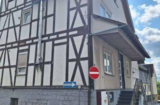 Mehrfamilienhaus kaufen in 35080 Bad Endbach, Interessantes Anlageobjekt mit Vermietungseinnahmen und Ausbauoptionen in Bad-Endbach-Bottenhorn