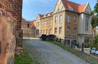 Praxen mieten in Amtsstr., 16259 Bad Freienwalde, ausgestattete Zahnarztpraxis im Kreishaus - sofort anfangen zu praktizieren