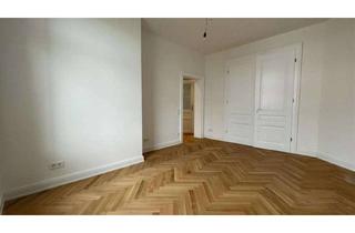 Wohnung kaufen in 04229 Plagwitz, Neusanierte, großzügige Gründerzeit 5-Zimmer mit Stuck, 2 Bädern, Balkon & Garten in Bestlage