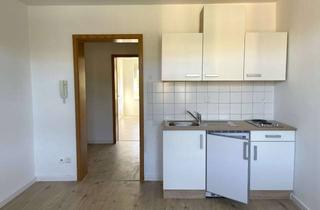 Wohnung mieten in 08248 Klingenthal, 2-Raum Wohnung mit Einbauküche in Klingenthal