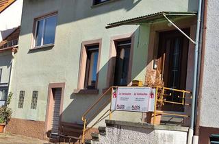 Einfamilienhaus kaufen in 67808 Falkenstein, Neuer Preis!!! Erschwingliches Einfamilienhaus mit Burgblick sucht neuen Besitzer
