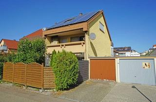 Doppelhaushälfte kaufen in 71642 Ludwigsburg, PV-Anlage, Infrarotheizung, Kachelofen (Holz): Ansprechende Doppelhaushälfte in bevorzugter Lage