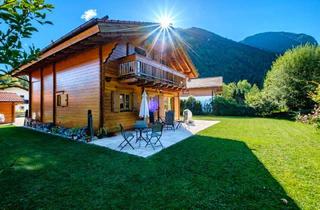 Einfamilienhaus kaufen in 83727 Schliersee, Holzblock-Einfamilienhaus mit Top Energiewert B! - Bester Wohnkomfort in traumhafter Alpenkulisse.