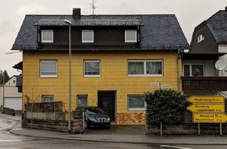 Einfamilienhaus kaufen in Langstraße 35A, 65620 Waldbrunn (Westerwald), Schönes und gepflegtes 9-Zimmer- Zwei bzw. Einfamilienhaus zum Kauf in Waldbrunn (WW)