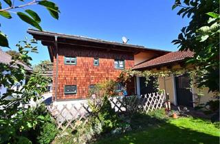 Haus kaufen in 94501 Aldersbach, Holzhaus-Romantik - zukunftsfähige Rarität mit Option auf Praxis bzw. Wohnraum im Anbau