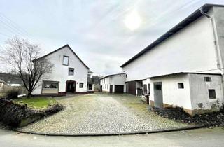Haus kaufen in 57632 Seelbach, Haus mit Scheune in guter Lage nahe Flammersfeld